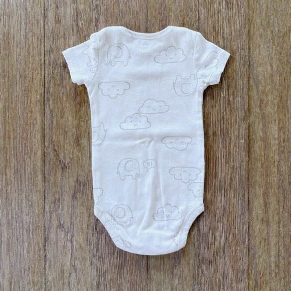 4/$10 Carter’s unisex onesie bodysuit 9 months - Picture 3 of 4
